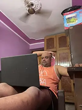 Dick 6inches online show from April 12, 2026, 7:02 am