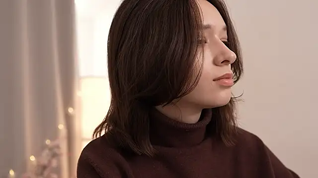 Snapshot of VivianLy_ chatting on February 21, 2025, 11:01 am VivianLy online show from February 21, 2025, 11:01 am