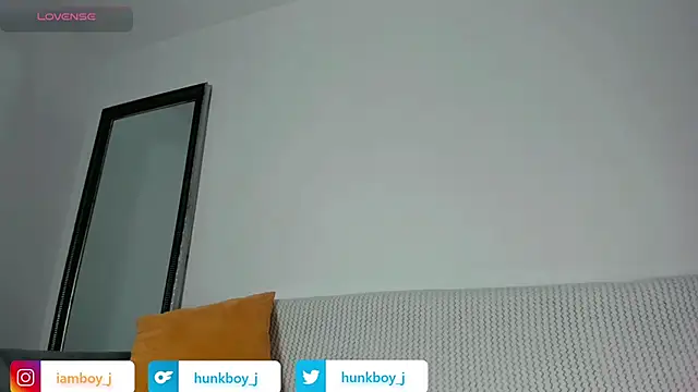 FitnessMaleModel online show from October 5, 2025, 5:55 pm