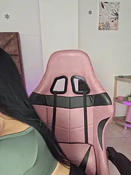 Snapshot of heyshaa chatting on February 24, 2026, 7:56 pm heyshaa online show from February 24, 2026, 7:56 pm