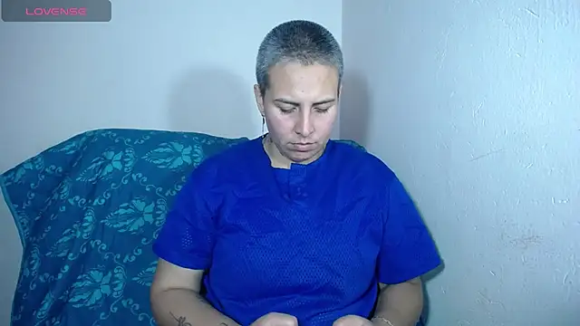 Yessi rousse online show from January 17, 2025, 9:50 pm