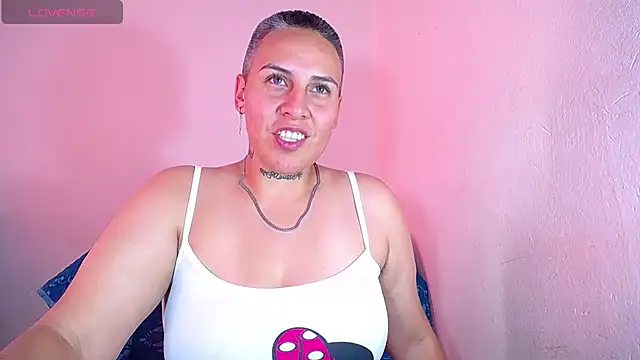 Yessi rousse online show from January 22, 2025, 8:49 pm