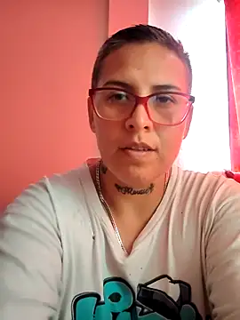 Yessi rousse online show from February 12, 2025, 5:26 pm