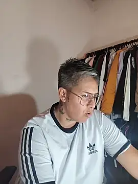 Yessi rousse online show from November 3, 2025, 11:26 pm