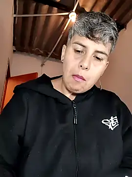 Yessi rousse online show from April 6, 2026, 12:28 pm