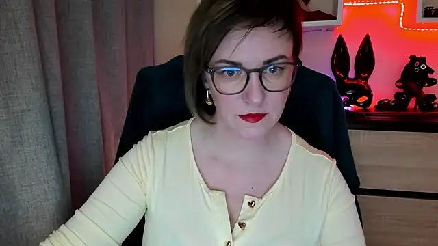 feliziaDesire online show from December 2, 2025, 12:54 pm