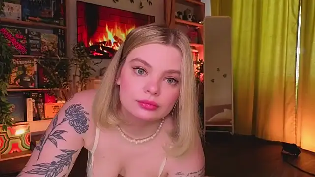 Snapshot of Hottie_Jane chatting on April 10, 2026, 12:43 pm Hottie Jane online show from April 10, 2026, 12:43 pm