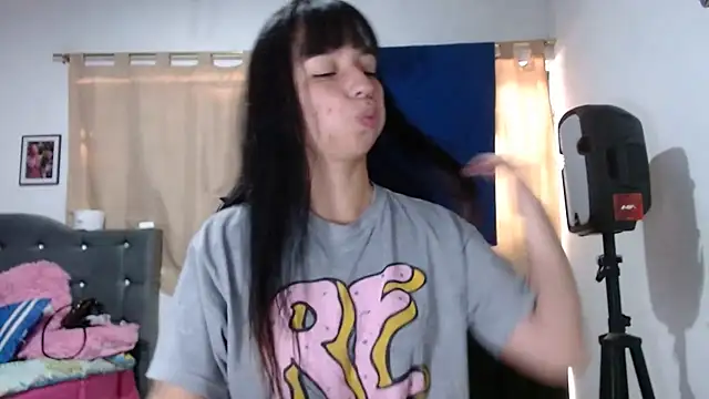 Snapshot of xx_nath_xx chatting on November 26, 2025, 8:10 pm xx nath xx online show from November 26, 2025, 8:10 pm