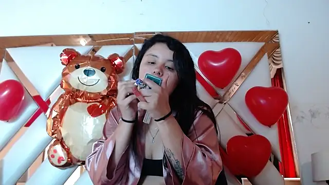 nathaly low1 online show from February 17, 2026, 12:56 pm