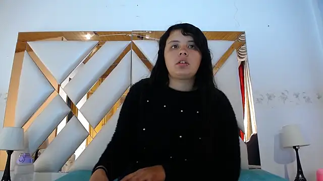 nathaly low1 online show from March 5, 2026, 12:45 pm