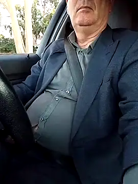 stiffandlubedxh online show from February 16, 2026, 8:16 pm