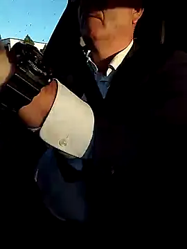 stiffandlubedxh online show from February 22, 2026, 8:29 pm