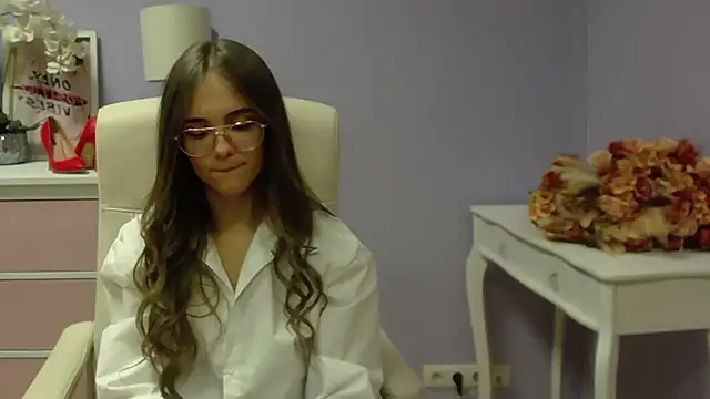 dirtyxEmily online show from December 19, 2024, 1:51 pm