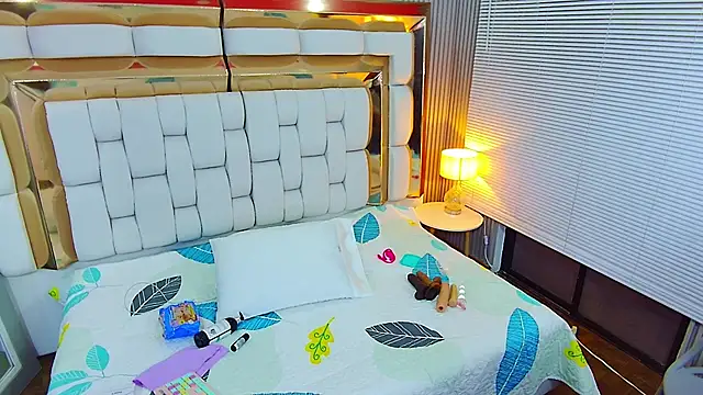 naughty ebonyy online show from January 15, 2025, 3:11 am