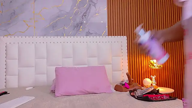 Snapshot of naughty_ebonyy chatting on March 1, 2026, 7:49 pm naughty ebonyy online show from March 1, 2026, 7:49 pm