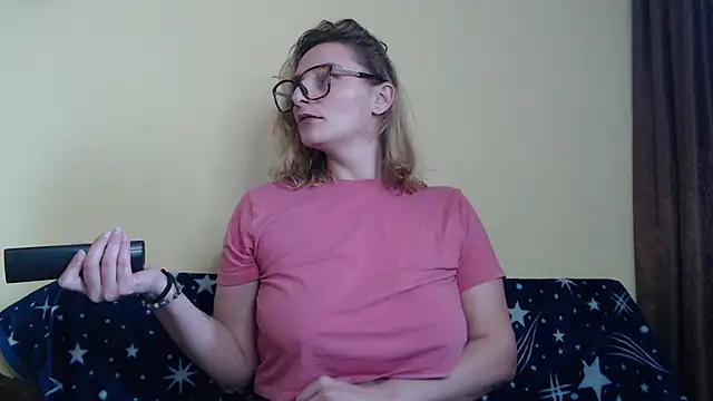 Snapshot of alicesweet21 chatting on February 23, 2025, 12:48 pm alicesweet21 online show from February 23, 2025, 12:48 pm