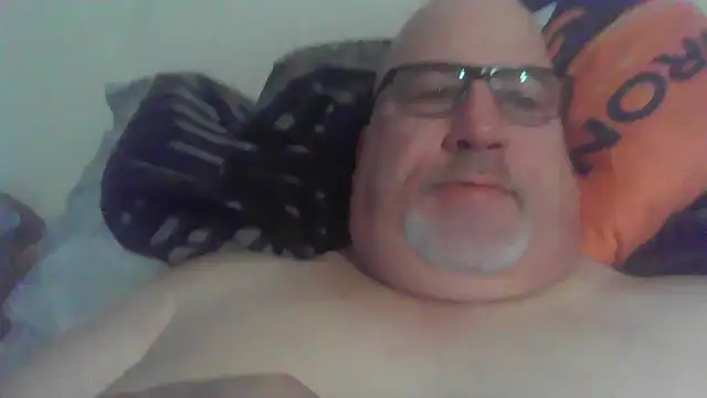 Snapshot of Bigbear0563 chatting on December 3, 2024, 2:38 pm Bigbear0563 online show from December 3, 2024, 2:38 pm