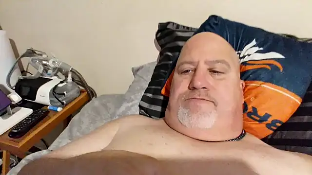 Snapshot of Bigbear0563 chatting on January 8, 2025, 8:39 pm Bigbear0563 online show from January 8, 2025, 8:39 pm