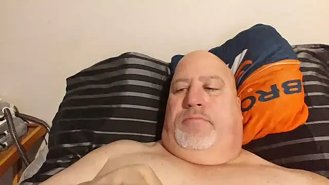 Snapshot of Bigbear0563 chatting on February 6, 2025, 4:25 pm Bigbear0563 online show from February 6, 2025, 4:25 pm