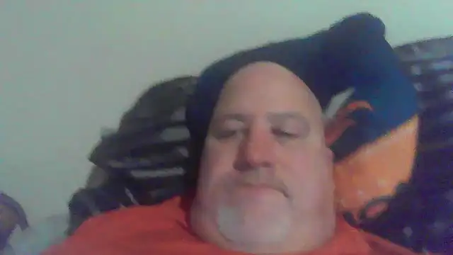 Snapshot of Bigbear0563 chatting on February 19, 2025, 12:35 am Bigbear0563 online show from February 19, 2025, 12:35 am