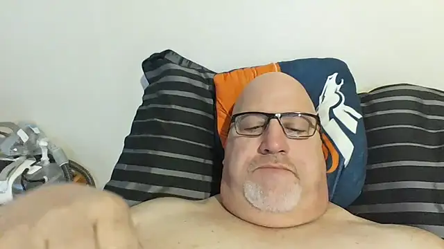 Snapshot of Bigbear0563 chatting on March 4, 2025, 5:13 pm Bigbear0563 online show from March 4, 2025, 5:13 pm