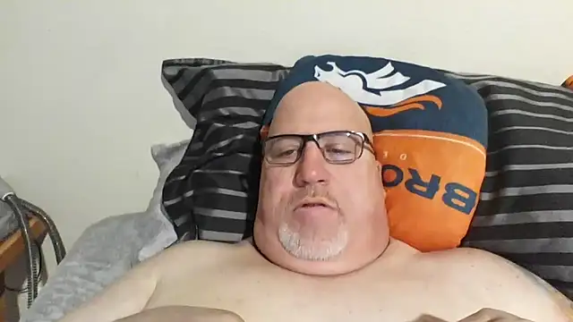 Snapshot of Bigbear0563 chatting on March 13, 2025, 2:44 pm Bigbear0563 online show from March 13, 2025, 2:44 pm