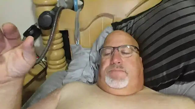 Snapshot of Bigbear0563 chatting on September 10, 2025, 4:51 pm Bigbear0563 online show from September 10, 2025, 4:51 pm