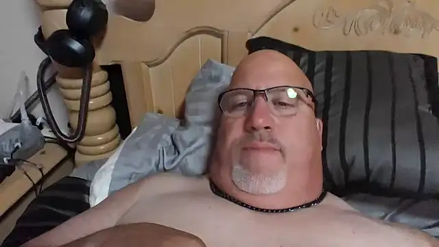 Snapshot of Bigbear0563 chatting on September 28, 2025, 7:03 am Bigbear0563 online show from September 28, 2025, 7:03 am