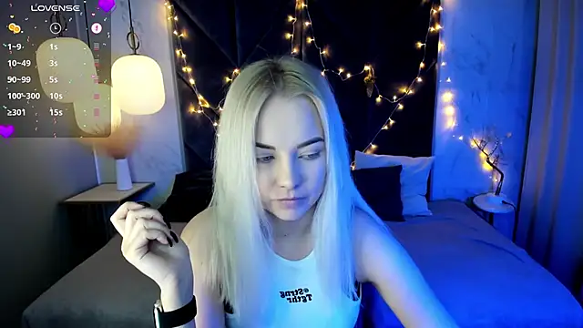 StephanieSweety online show from December 28, 2024, 5:02 am