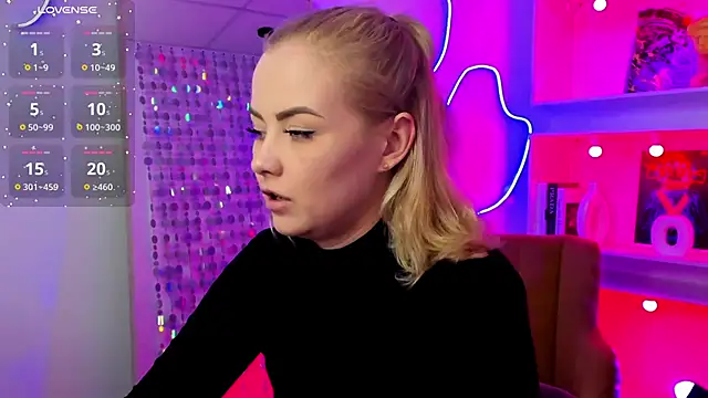 StephanieSweety online show from April 19, 2026, 6:10 pm