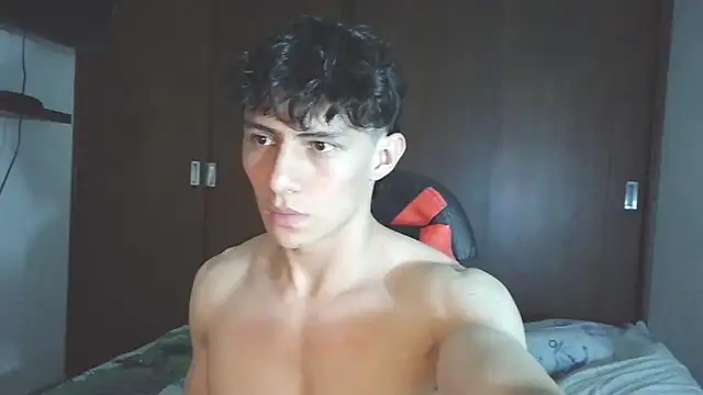 aresholland online show from September 25, 2025, 4:38 am