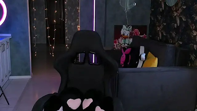 Blckmirrorr online show from September 10, 2025, 10:04 am