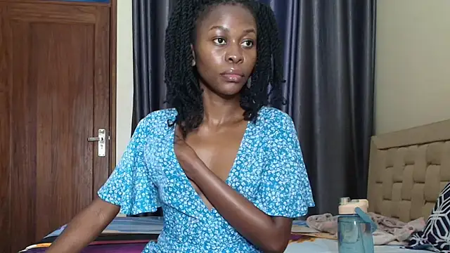 queen heather online show from September 13, 2025, 12:32 am