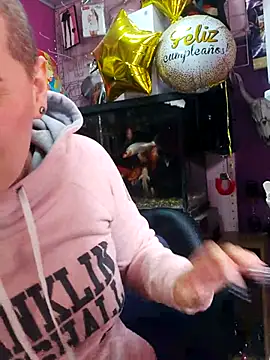 TamySweetness online show from February 19, 2025, 10:42 pm