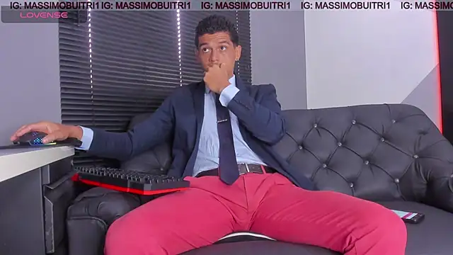 Snapshot of massimo_g chatting on April 30, 2026, 12:44 pm massimo g online show from April 30, 2026, 12:44 pm