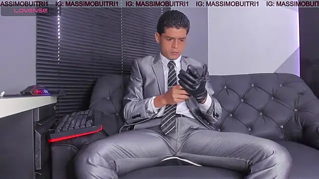Snapshot of massimo_g chatting on May 9, 2026, 12:32 pm massimo g online show from May 9, 2026, 12:32 pm