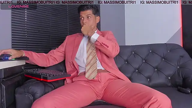 Snapshot of massimo_g chatting on June 5, 2026, 10:26 pm massimo g online show from June 5, 2026, 10:26 pm