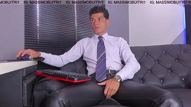 Snapshot of massimo_g chatting on June 26, 2026, 2:21 pm massimo g online show from June 26, 2026, 2:21 pm