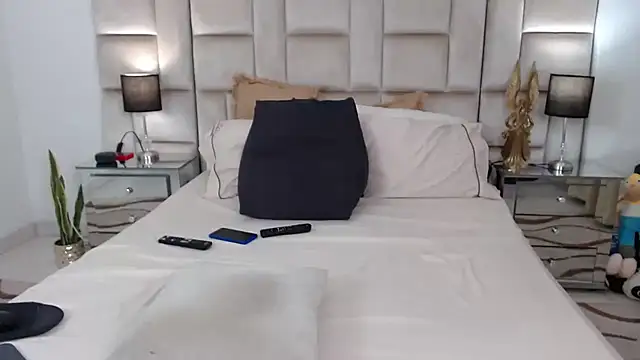 JesicaTaylorxx online show from March 11, 2025, 9:26 pm