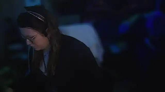 spunlikecottoncandy online show from September 14, 2025, 11:42 am