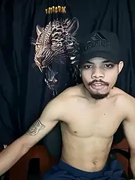 Snapshot of danidiazto2023 chatting on February 3, 2025, 8:35 pm danidiazto2023 online show from February 3, 2025, 8:35 pm