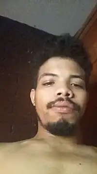 Snapshot of danidiazto2023 chatting on February 6, 2025, 7:35 am danidiazto2023 online show from February 6, 2025, 7:35 am