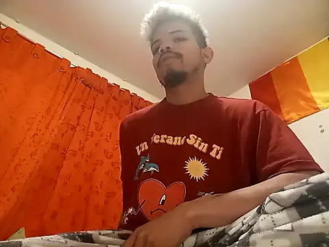 Snapshot of danidiazto2023 chatting on October 16, 2025, 12:22 am danidiazto2023 online show from October 16, 2025, 12:22 am