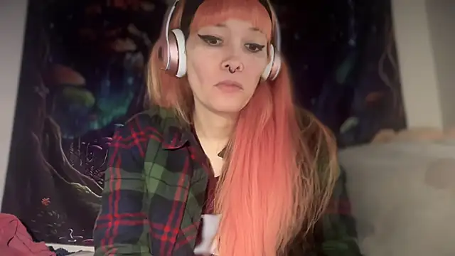 FRRANNKIE online show from December 19, 2025, 2:46 pm