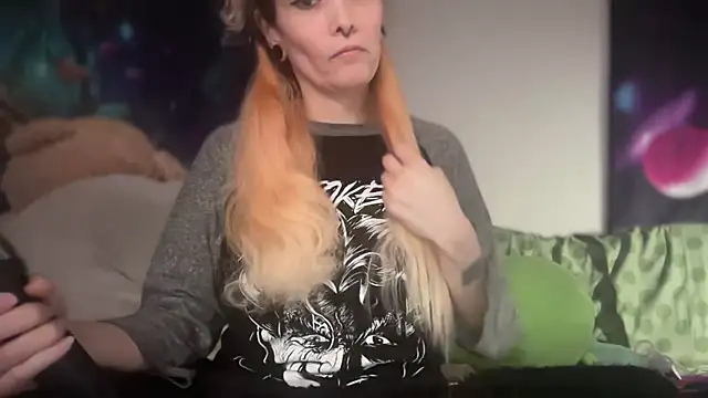 FRRANNKIE online show from March 11, 2026, 2:39 am