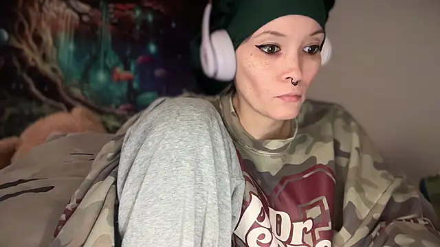 FRRANNKIE online show from March 13, 2026, 5:25 am