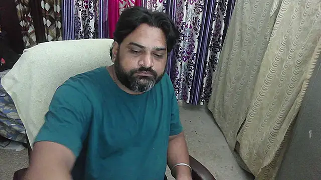 rentarob online show from November 3, 2025, 3:41 am