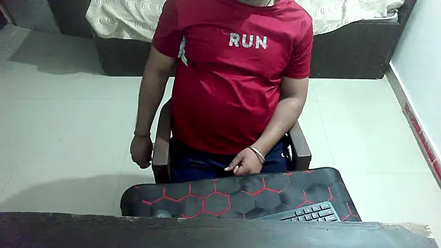 rentarob online show from April 3, 2026, 3:21 pm