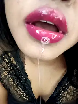 Snapshot of Hotlisa chatting on March 15, 2025, 4:24 am Hotlisa online show from March 15, 2025, 4:24 am