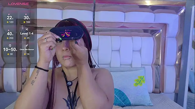 Snapshot of valkiria_moore chatting on February 6, 2026, 8:01 pm valkiria moore online show from February 6, 2026, 8:01 pm